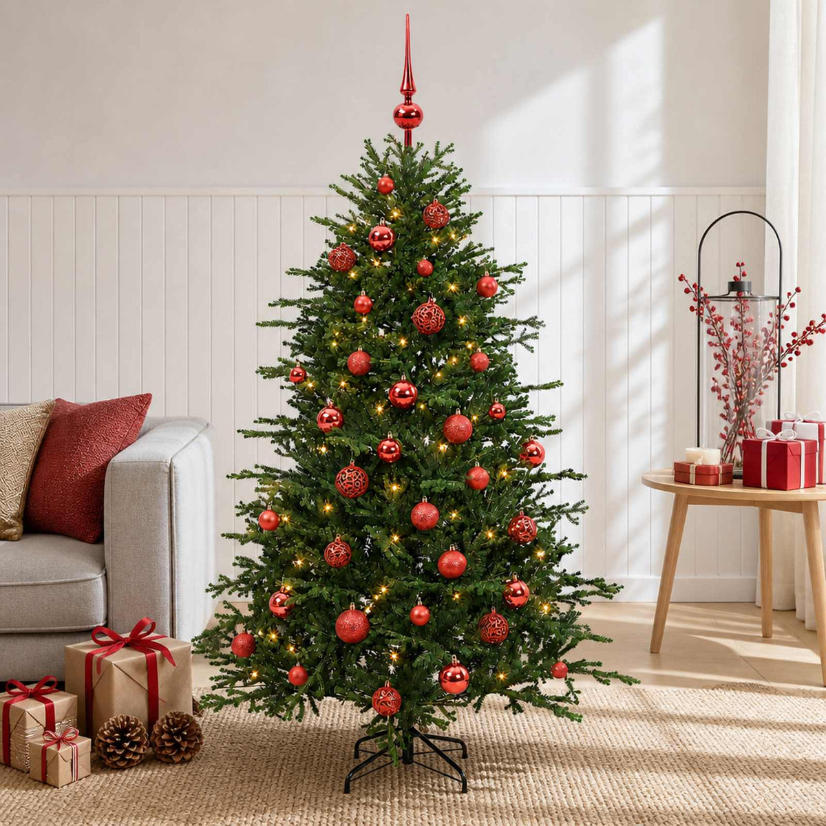 Konstgjord julgran med julkulor 150 cm 150 LED-lampor Varmvit